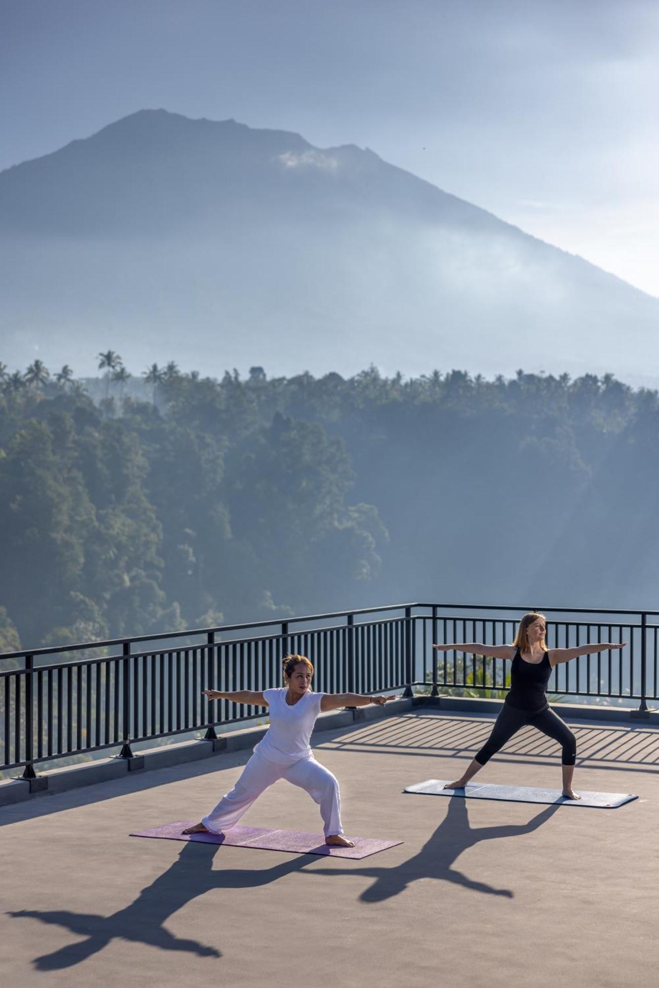 Отель Tapa Agung View Menanga Экстерьер фото