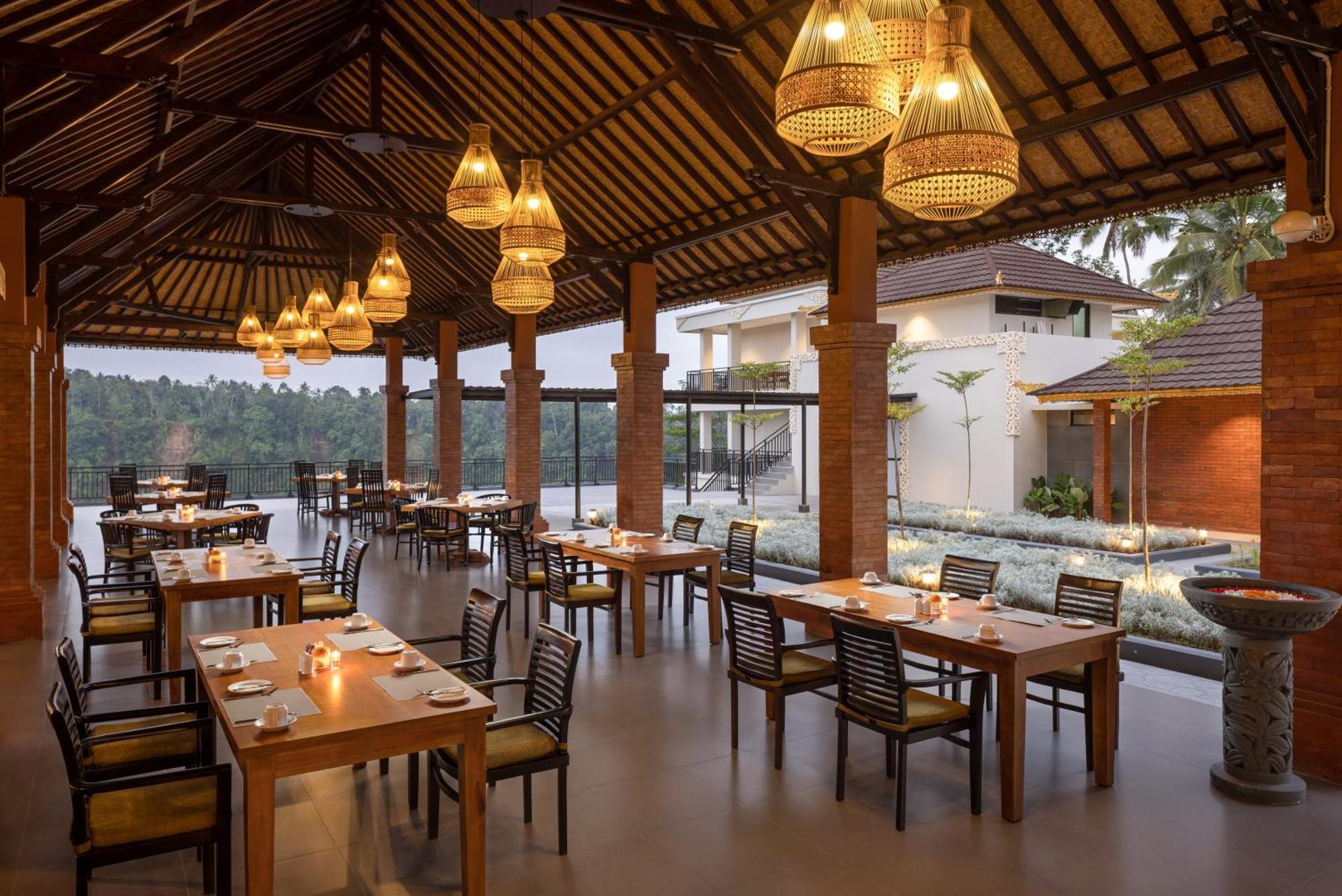 Отель Tapa Agung View Menanga Экстерьер фото