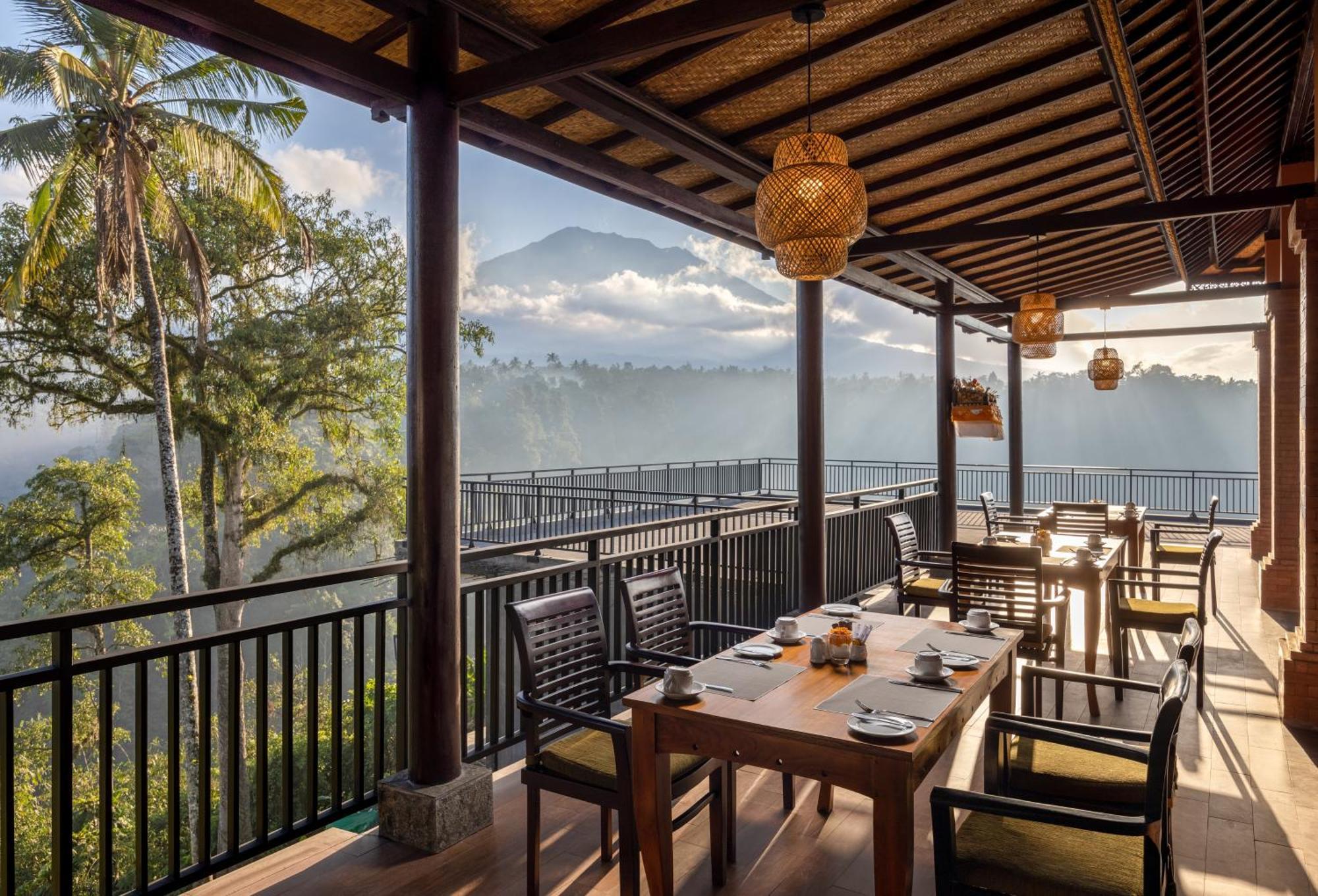 Отель Tapa Agung View Menanga Экстерьер фото