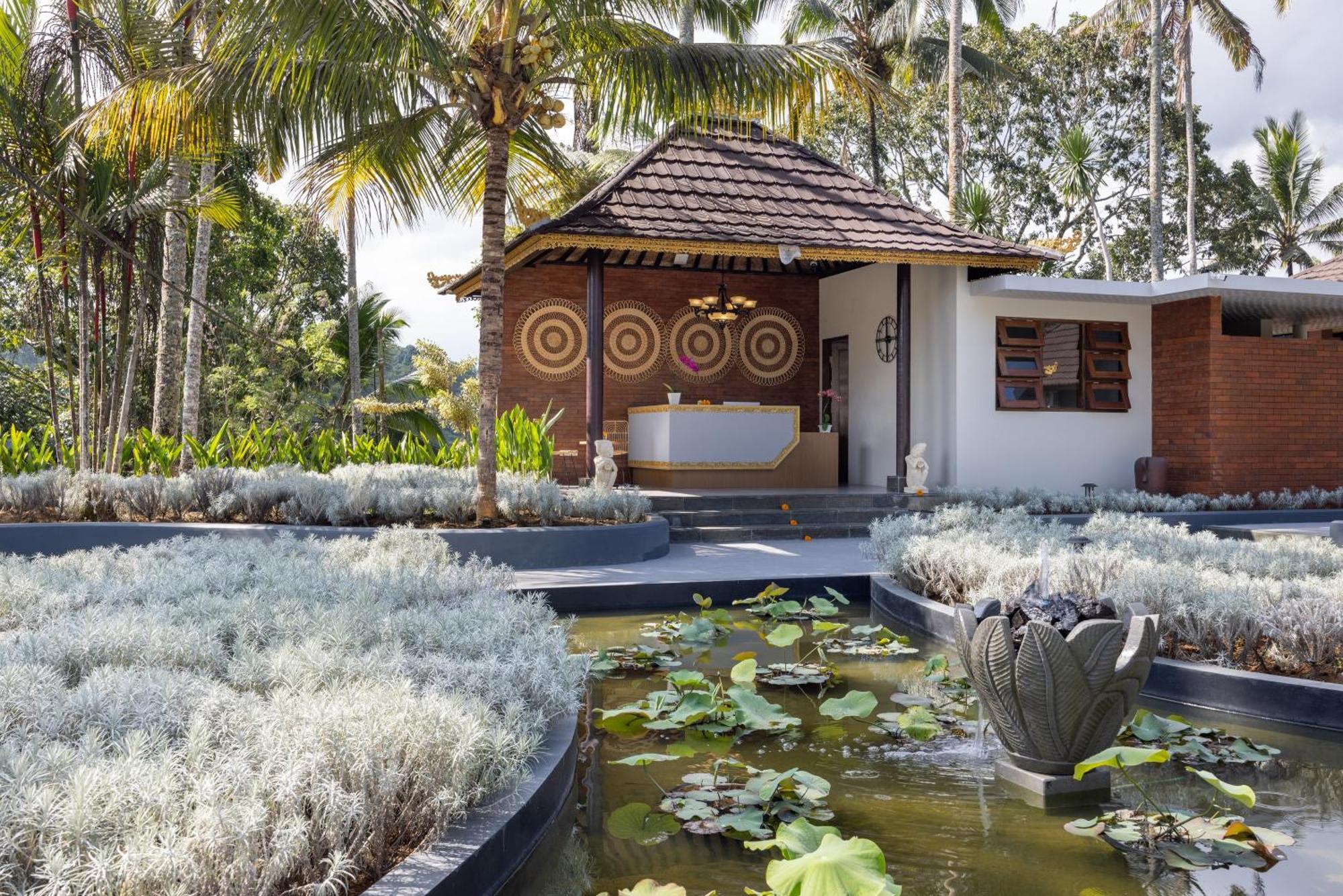 Отель Tapa Agung View Menanga Экстерьер фото